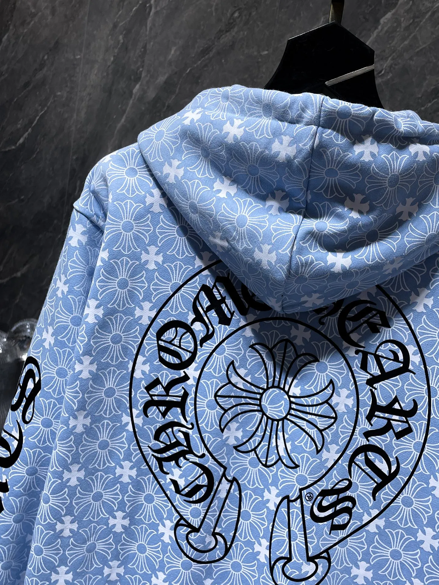 P260 Chrome Hearts Autumn and Winter 2025 Counter Synchronization ❤️ Chrome Hearts Horseshoe Dark Pattern Logo Blue Zipper Sweater Improved Customized Version 1:1 High Weight High Quality Fabric Recommended Colors: Customized Blue Customized Green Customized Orange Sizes: S, M, L, XL